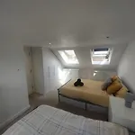 Nice 3 Bedroom House Wimbledon
